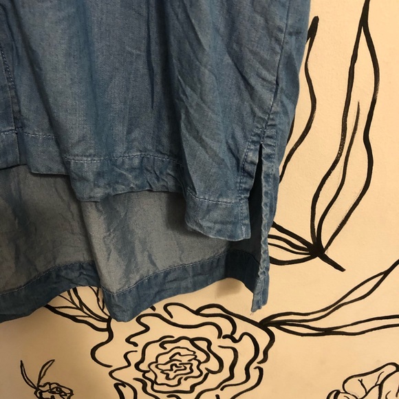 💕 Jean Button Up Blouse. - Picture 4 of 4